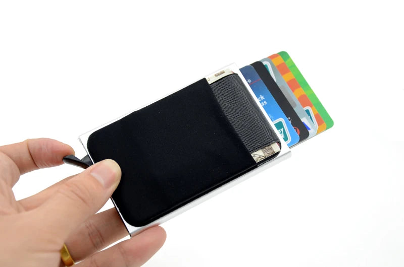Porte‑Cartes RFID en Aluminium – Mécanisme Pop‑Up Automatique et Pochette Élastique